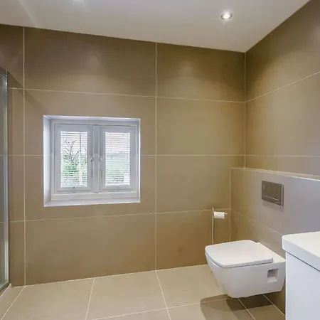 3 Bed In Cartmel 86830 Cark